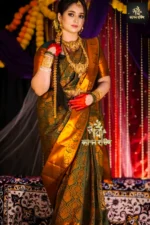 ব্লাউজ পিস সহ কাঞ্চিপুরম শাড়ী
